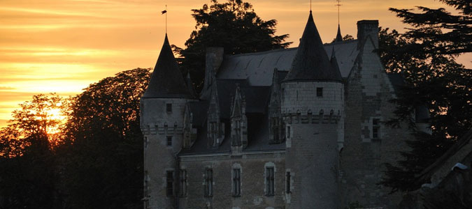 chateau-montresor-coucher-soleil-my-loire-valley