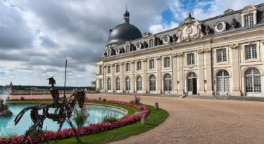 chateau-valencay-chateau-entree-jean-christophe-benoist