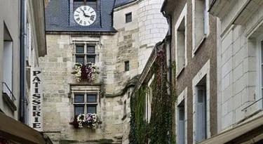tour-horloge-amboise-myrabella