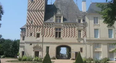 chateau-des-reaux
