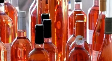 rose-anjour-capsule-a-vis