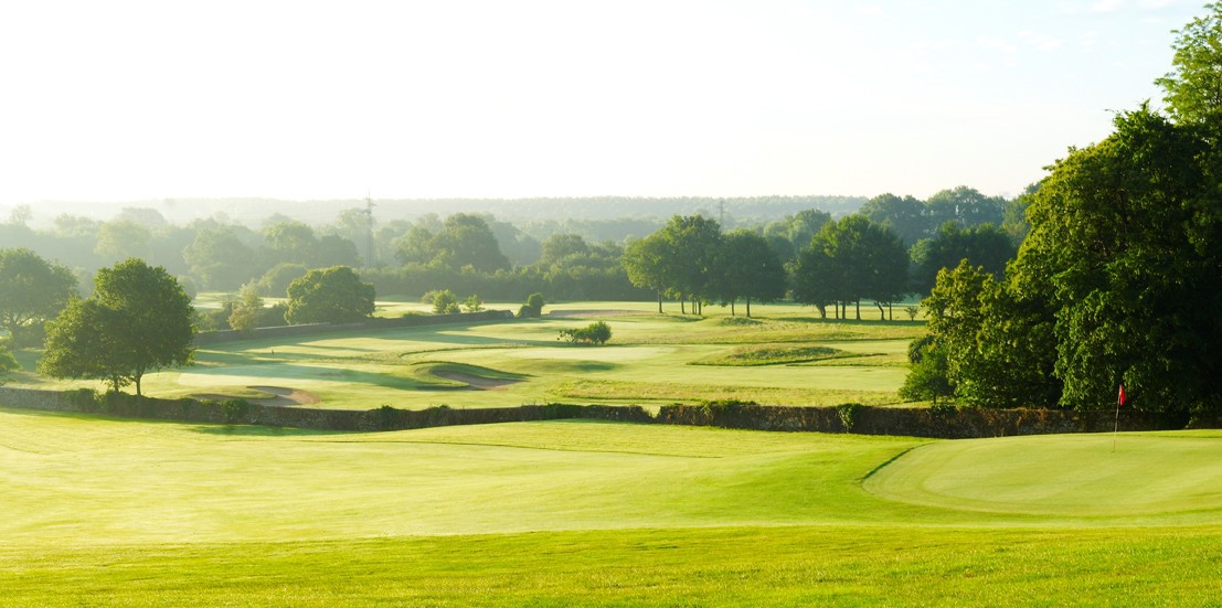 golf-avrille-blue-green-anjou