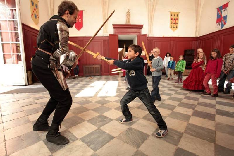 animation médiévale au chateau de Meung sur Loire chateau-meung-sur-loire-animations-vacances-toussaint