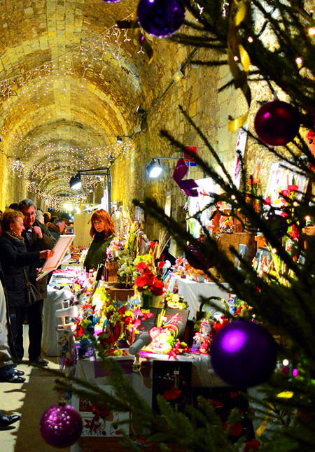 marche-noel-amboise-2015