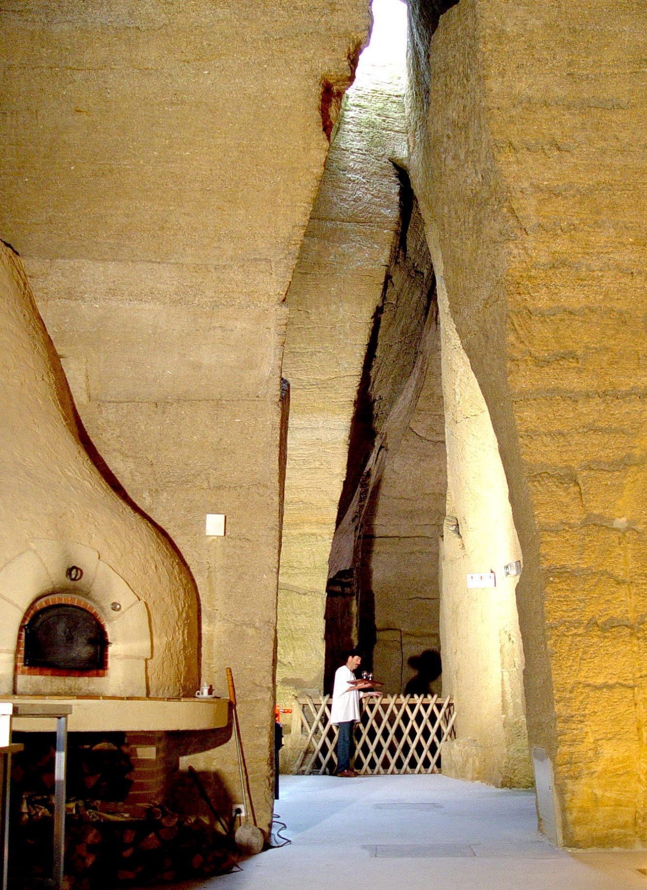 Les Cath drales De La Saulaie Un Restaurant Troglodyte Dou Val De les-cath-drales-de-la-saulaie-un-restaurant-troglodyte-dou-val-de