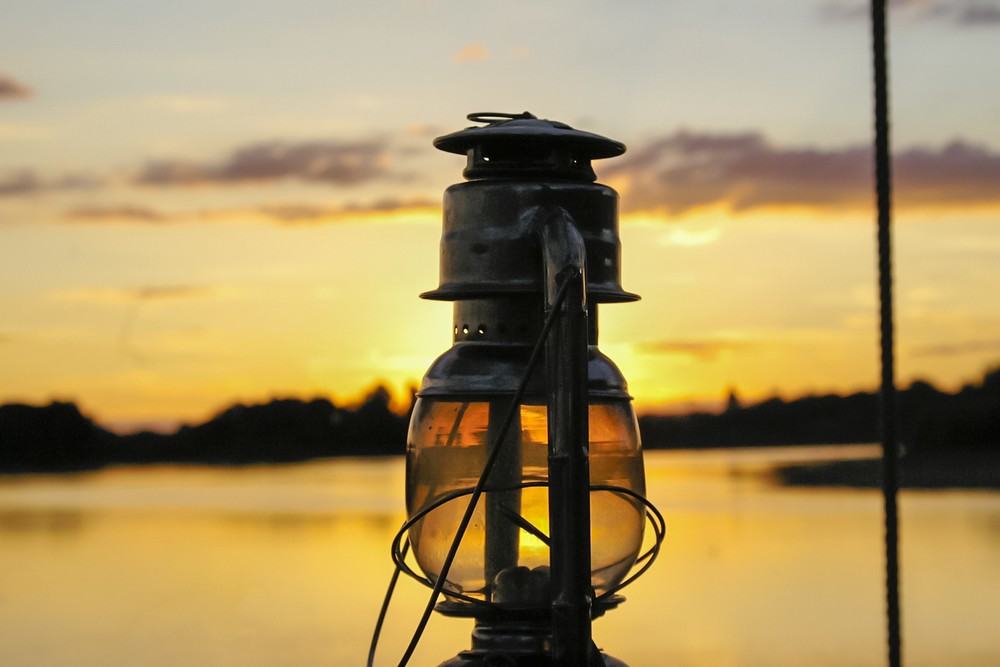 cest-nabum-lanterne