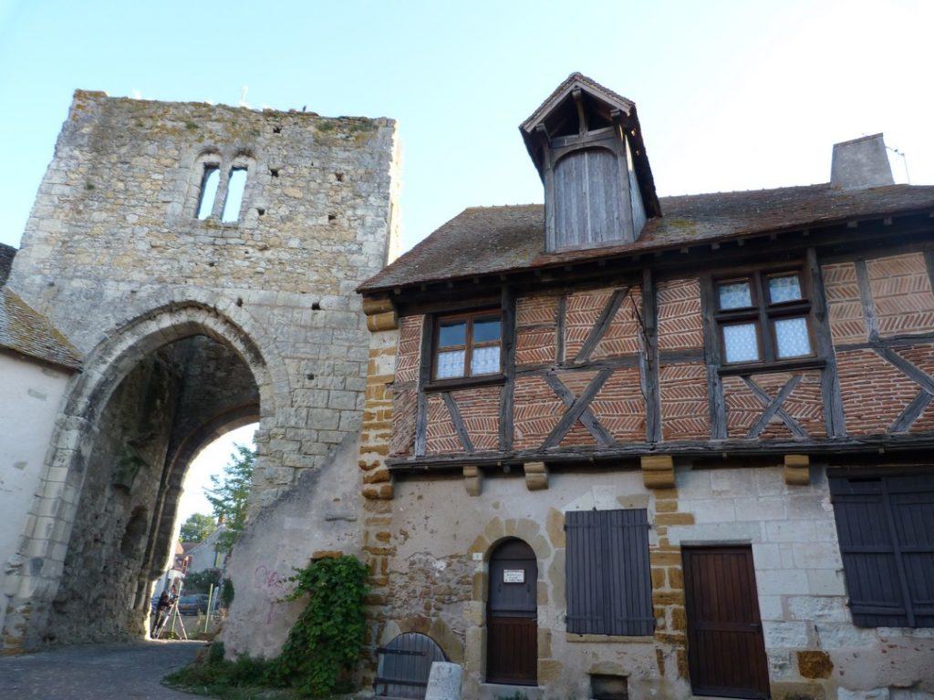 (17)cite-medievale-mennetou-sur-cher©CDT41-cbeulle2012