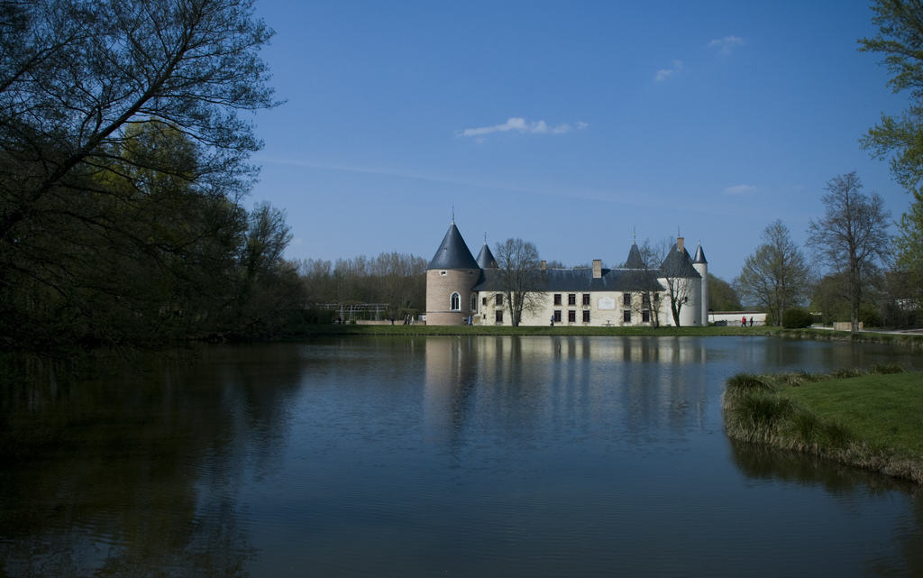 Le Chateau De Chamerolles Et La Promenade Des Parfums Val De Loire Le Chateau De Chamerolles Et La Promenade Des Parfums Val De Loire