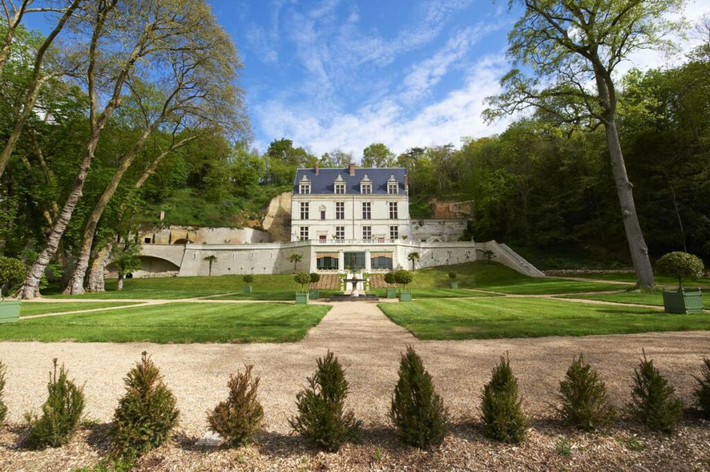 chateau-gaillard-amboise-vue-ciel-bleu