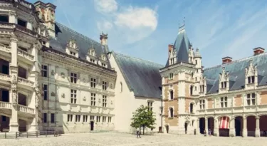 Spectacle d'escrime au Château de Blois