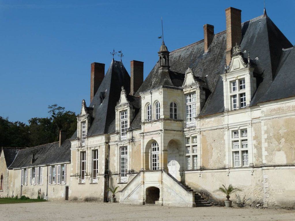 exterieur-chateau-de-villesavin-tour-en-sologne-adt41-i-chollet