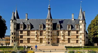 Nevers Palais Ducal