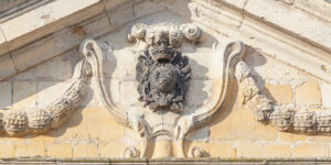 Guérigny eglise détail facade