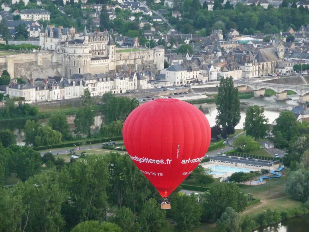 Vol au dessus de la ville d'Amboise