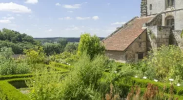 Château de Châteaudun, le jardin potager et le pignon sud de l