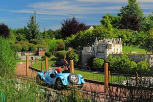 parc-mini-chateaux-amboise-circuit-enfants-mini-bugatti