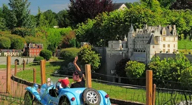 parc-mini-chateaux-amboise-mini-bugatti