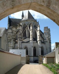 basilique notre-dame - clery