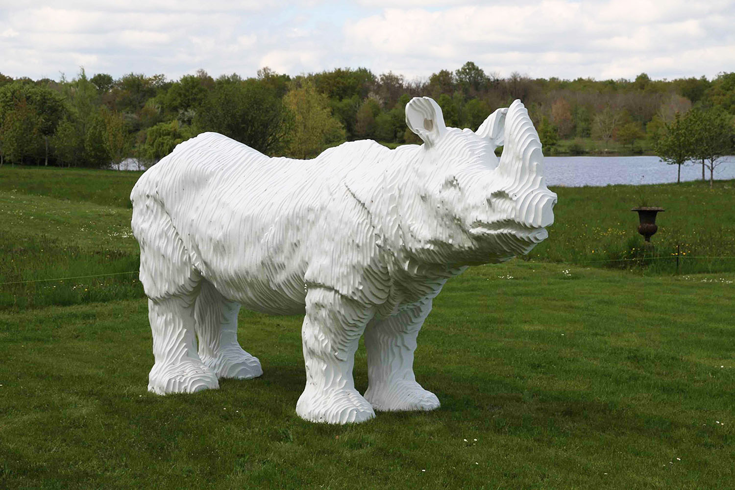 biennale-en-sologne-2017-jardin-des-sculptures-michel-audiard-le-rhinoceros