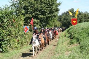 Randonnées à cheval juniors - La Ferme Equestre du Krouge credits to OTI Val de Loire & foret d'orléans - MY Loire Valley