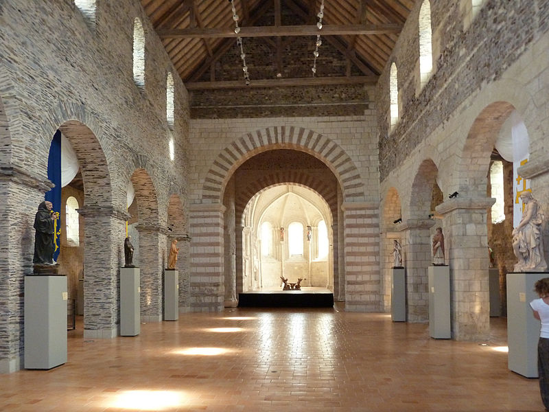 La Collégiale Saint-Martin credits to sémhur (cc) - My Loire Valley