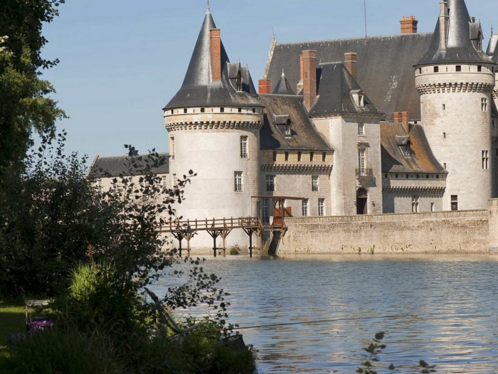 chateau de sully-sur-loire