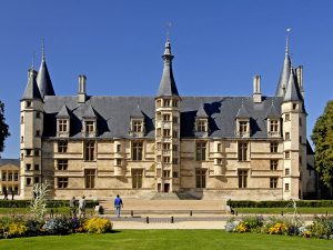chateau-nievre-palais-ducal-nevers-jochen-jahnke-cc - My Loire Valley