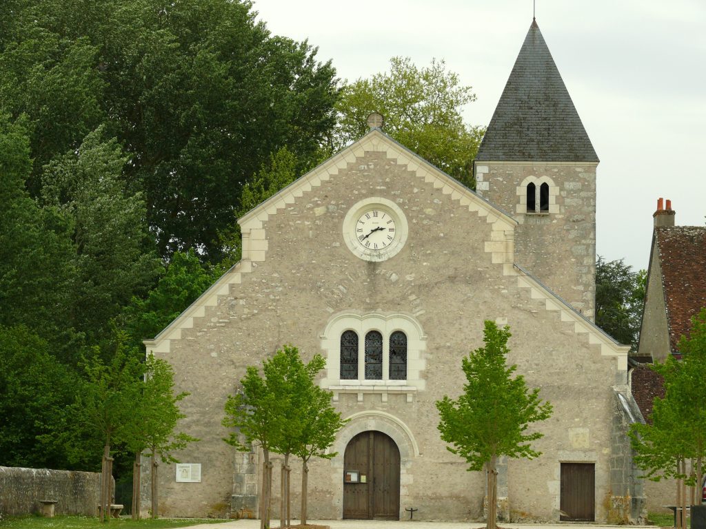 Fougères-sur-Bièvre_-_Eglise_Saint-Eloi_MOSSOT(cc)