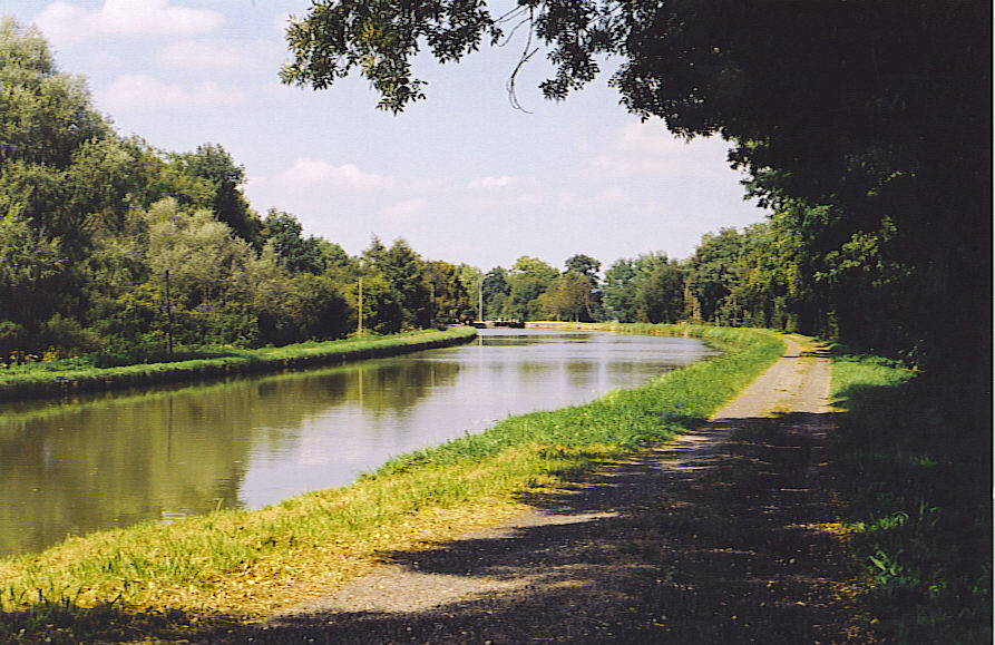 Canal latéral à la Loire, embranchement de Nevers (cc Boerkevitz)