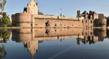 Miroir-d_eau-Carré-Feydeau-Nantes 1320x990