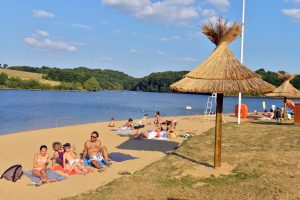 Base de loisirs, lac de Sidiailles, plage, bateau, baignade, barrage artificiel, Cher, France, (c) AD2T Cher - My Loire Valley