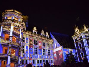 Son et Lumière du château royal de Blois par Michel Taffu