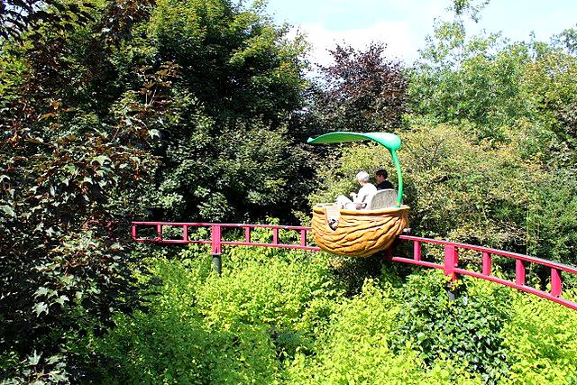 Attraction coquille de noix à Terra botanica par Chabe01