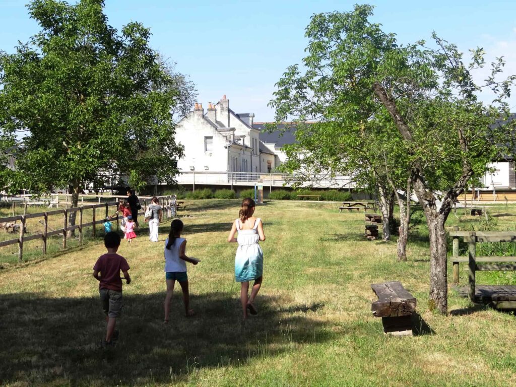 Bocage-parcours jeu-Ecomusée-du-Véron
