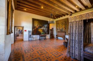 Chambre-HenriII-chateau-amboise© L. de Serres