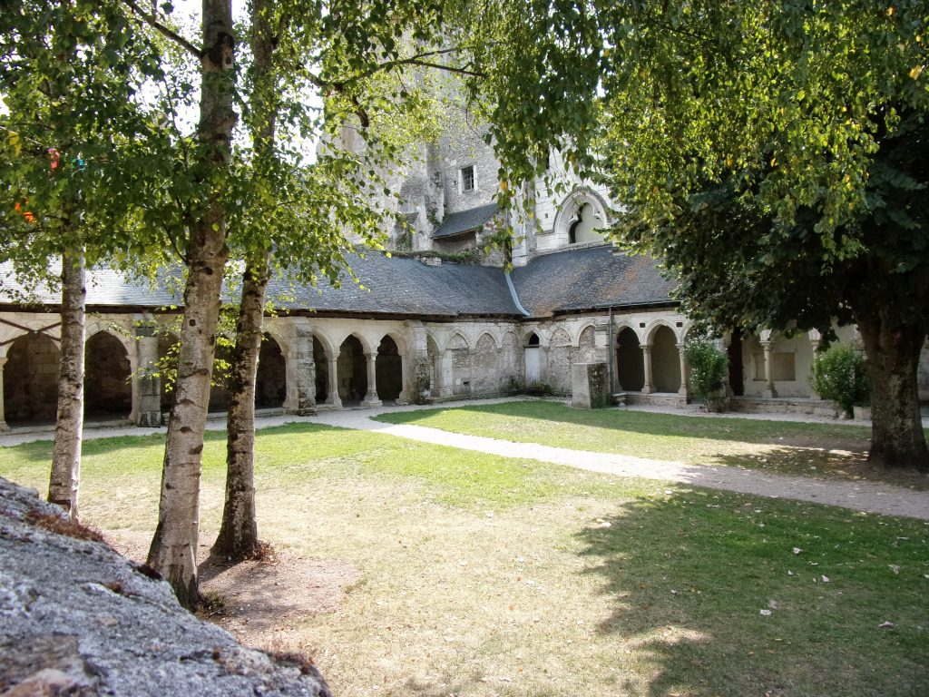 Cormery_cloître-abbaye-Joël-Thibault-cc - My Loire Valley