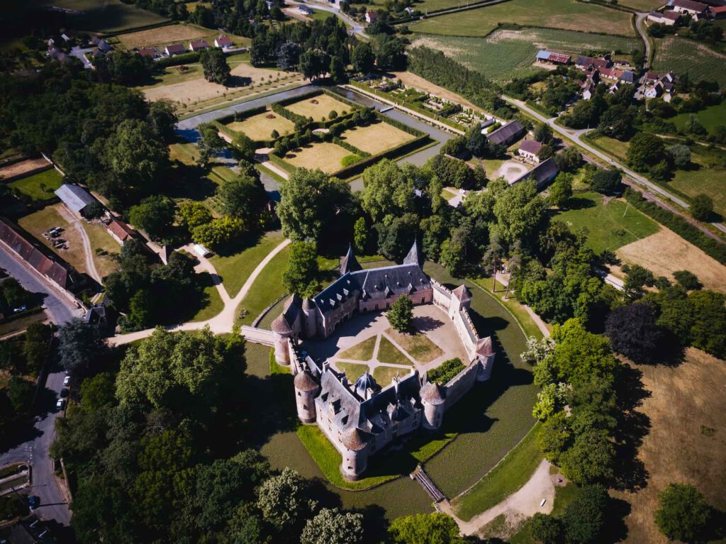 Jardins d'Ainay-le-vieil - Jardins secrets du cher - © ADTT18
