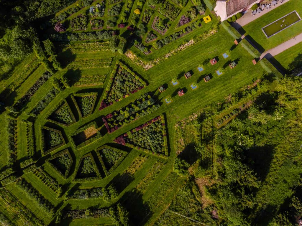 Jardins de Drulon Jardins secrets du cher - © ADTT18