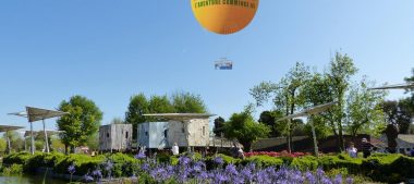 Découvrez Terra Botanica vu du ciel en Ballon Captif
