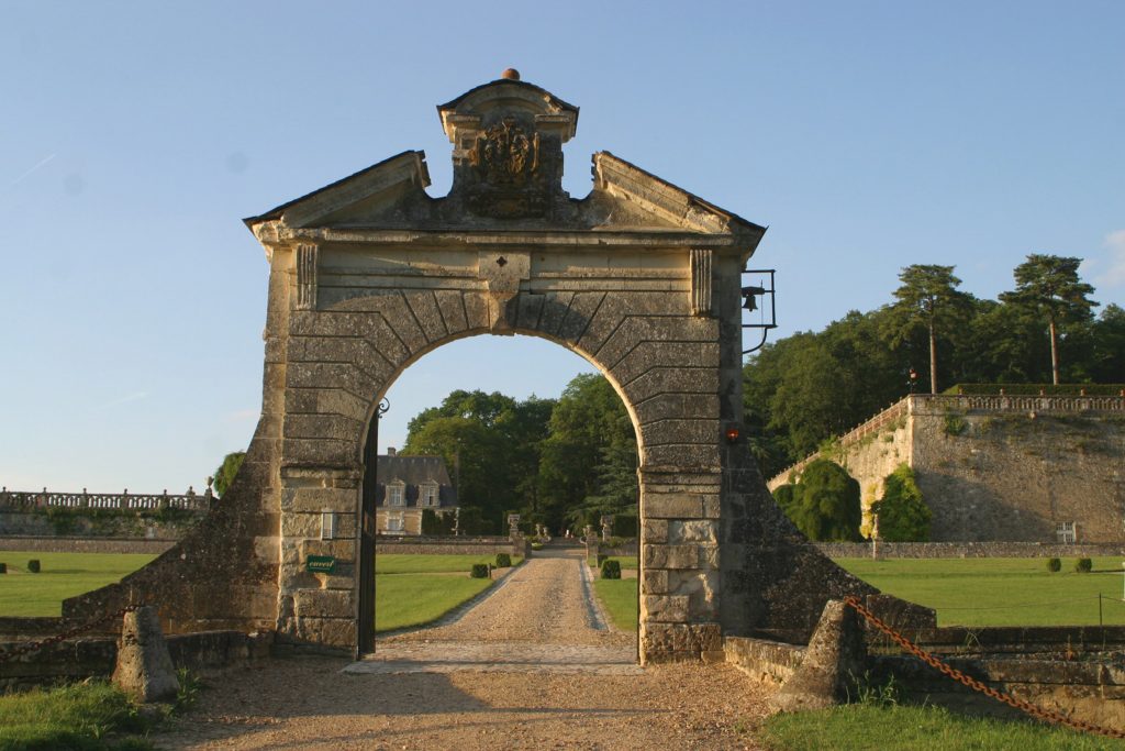 Valmer portail © Chateau de Valmer