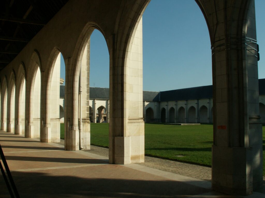 arcades-campo-santo