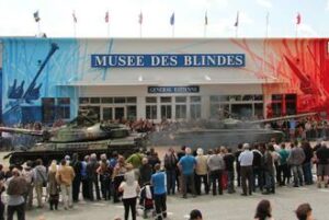 Façade du musée des blindés de Saumur