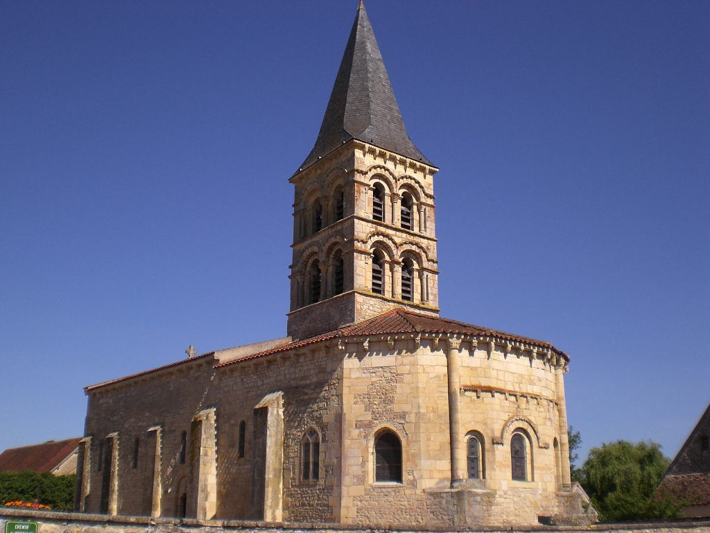 église romane Saint-Julien de Mars-sur-Allier, - AC/Office de Tourisme de Saint-Pierre Magny-Cours