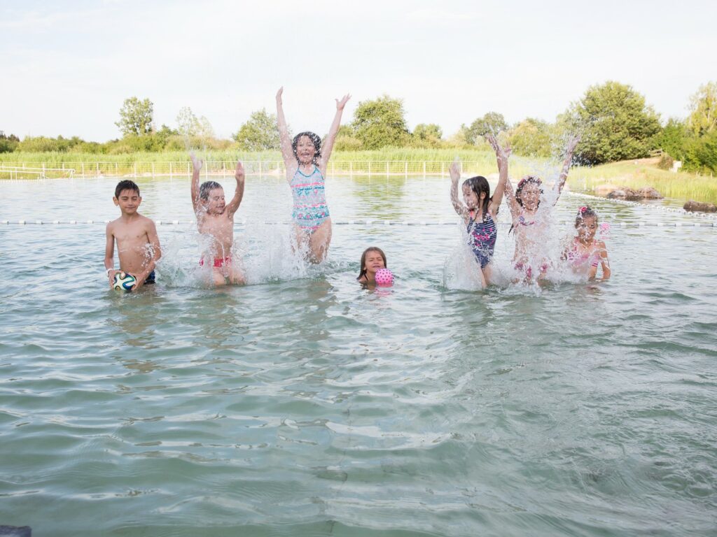 baignade naturelle du grand chambord enfants