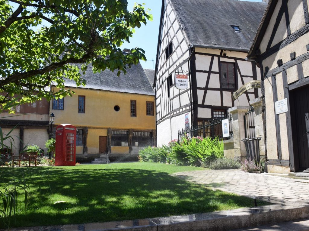 Aubigny-sur-Nère - maison victorine et galerie francois Ier
