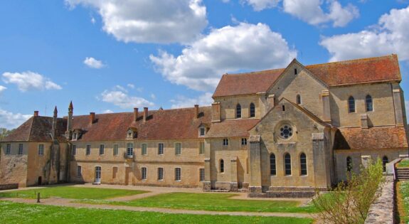 Noirlac, une abbaye cistercienne paisible et vivante