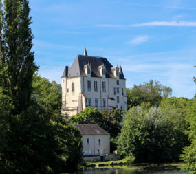 vue-chateau-raoul-chateauroux-c-boussole-voyageuse