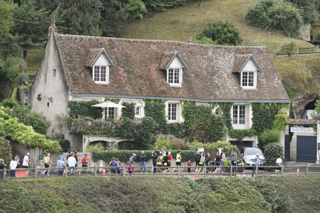 touraine-loire-valley-marathon-c-yves-maguy (1)