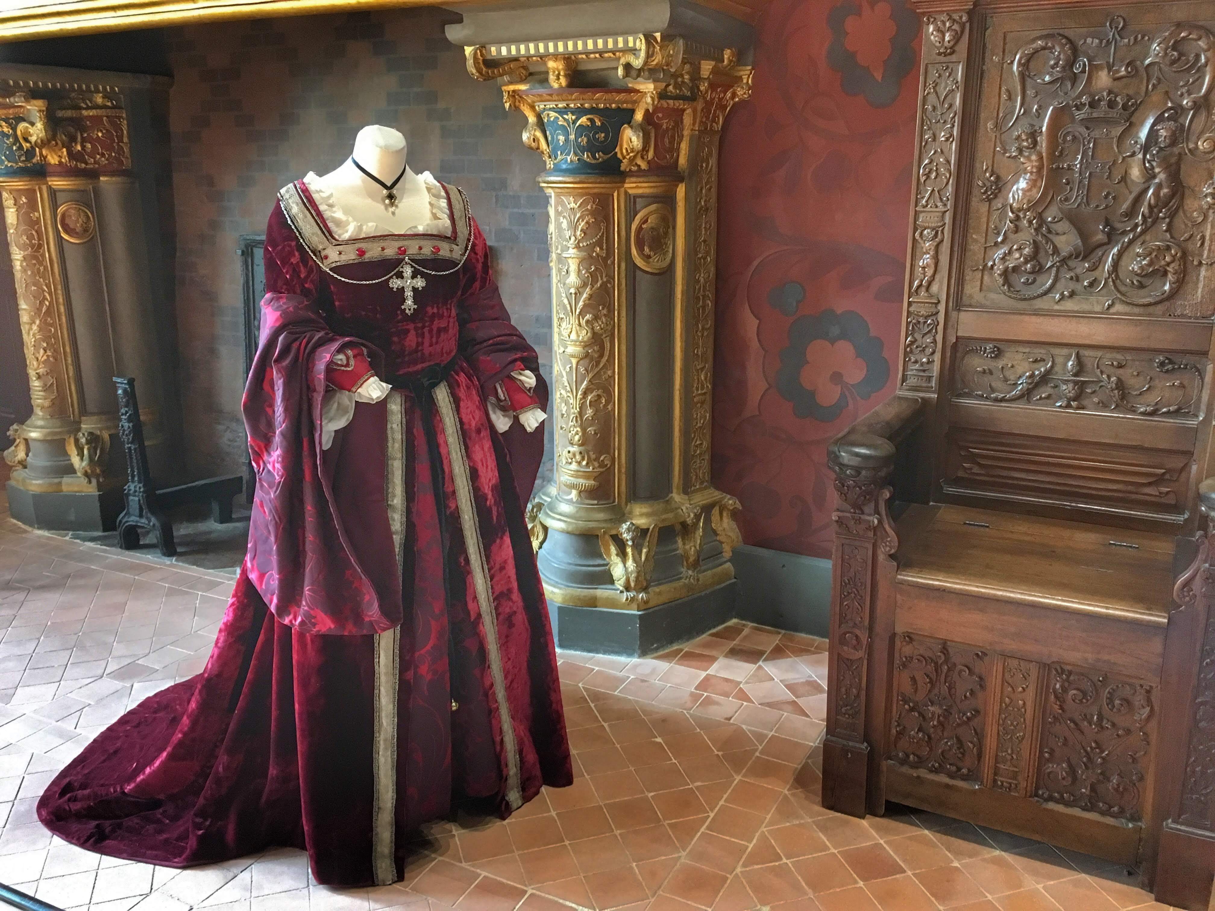 noel-chateau-royal-de-blois-costumes-01