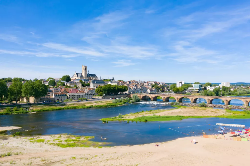 Photo Ville de Nevers Top 5 des meilleurs restaurants traditionnels à Nevers